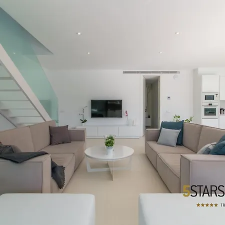 - 218324 Villa *