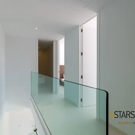 - 218324 Villa